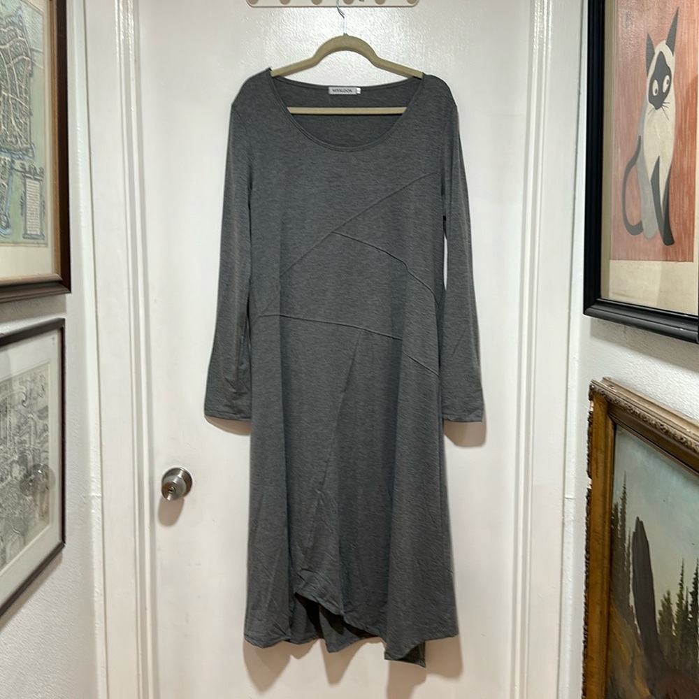 New without tags. Miss Look maxi dress with zigzag  stitching detail. Size M
